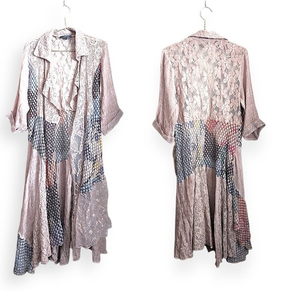 Minkas Sophia Duster with Beautiful Pink Lace and Patchwork Design - Picture 2 of 11